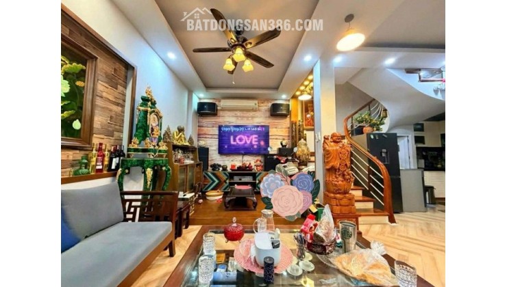 NHÀ ĐẸP GẦN VINCOM PHẠM NGỌC THẠCH 42m2 x 5T_NGÕ NÔNG GẦN PHỐ_2 MẶT THOÁNG_hơn 13 tỷ